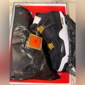 Air Jordan 4 Retro Royalty